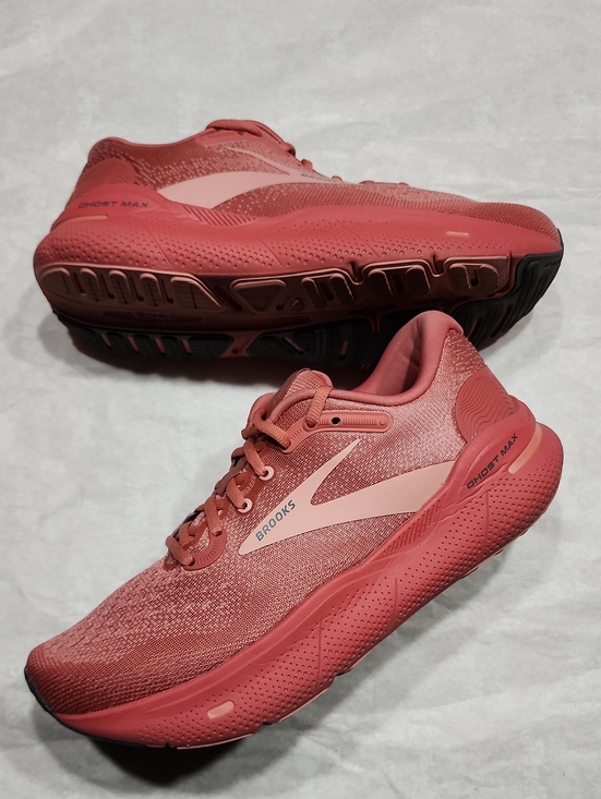 Brooks Shoes - Brooks Ghost Max Shoes Faded Rose Rosette Pink Womens Size 9.5